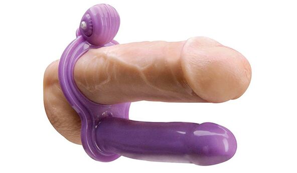 Capuchon pénien pour double pénétration